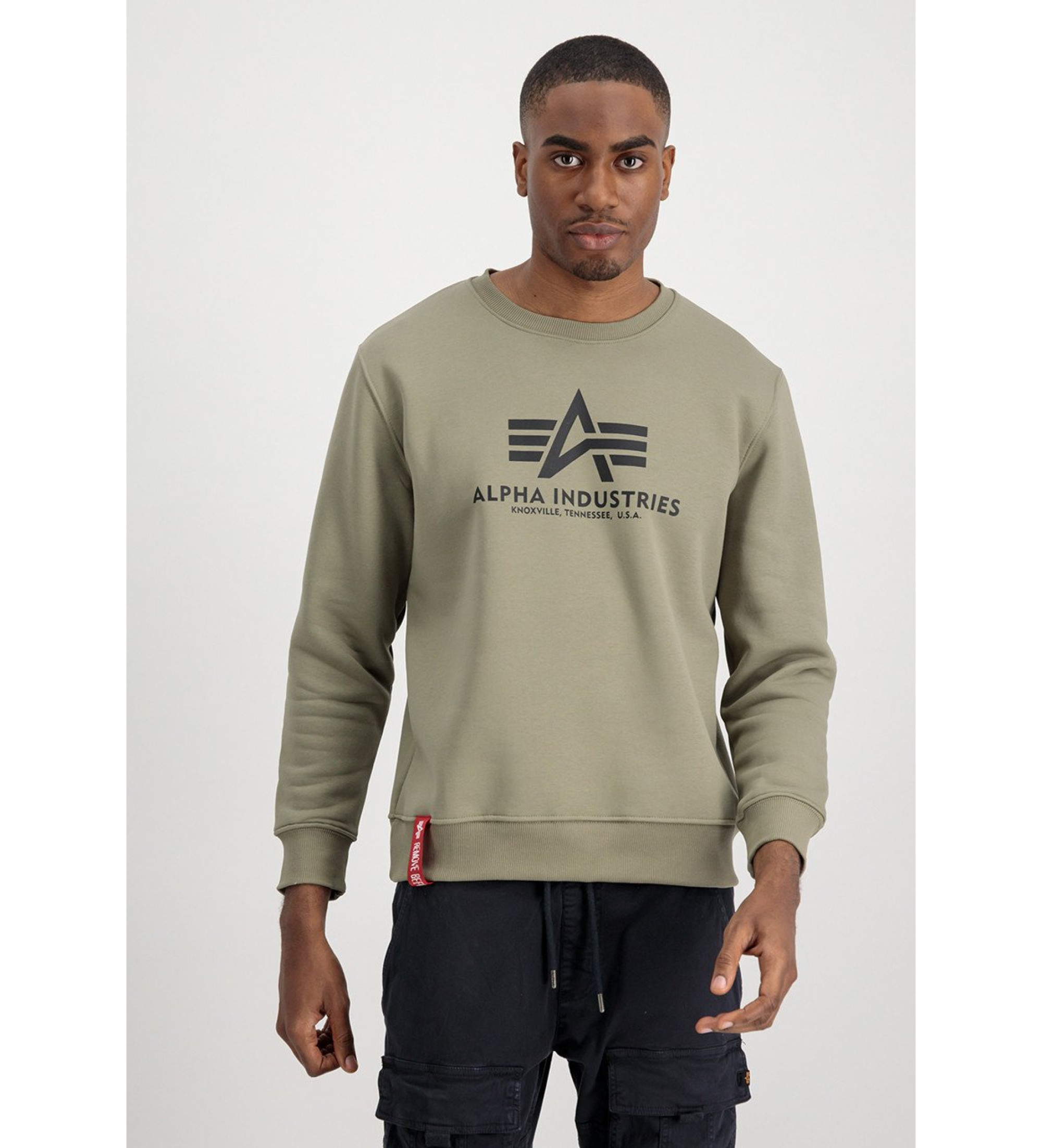 alpha-industries-pullover-486uqy-1.jpg