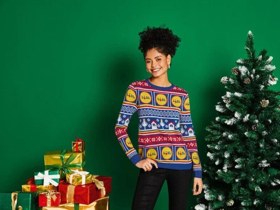 christmas-sweater-damen-755hox-1.jpg