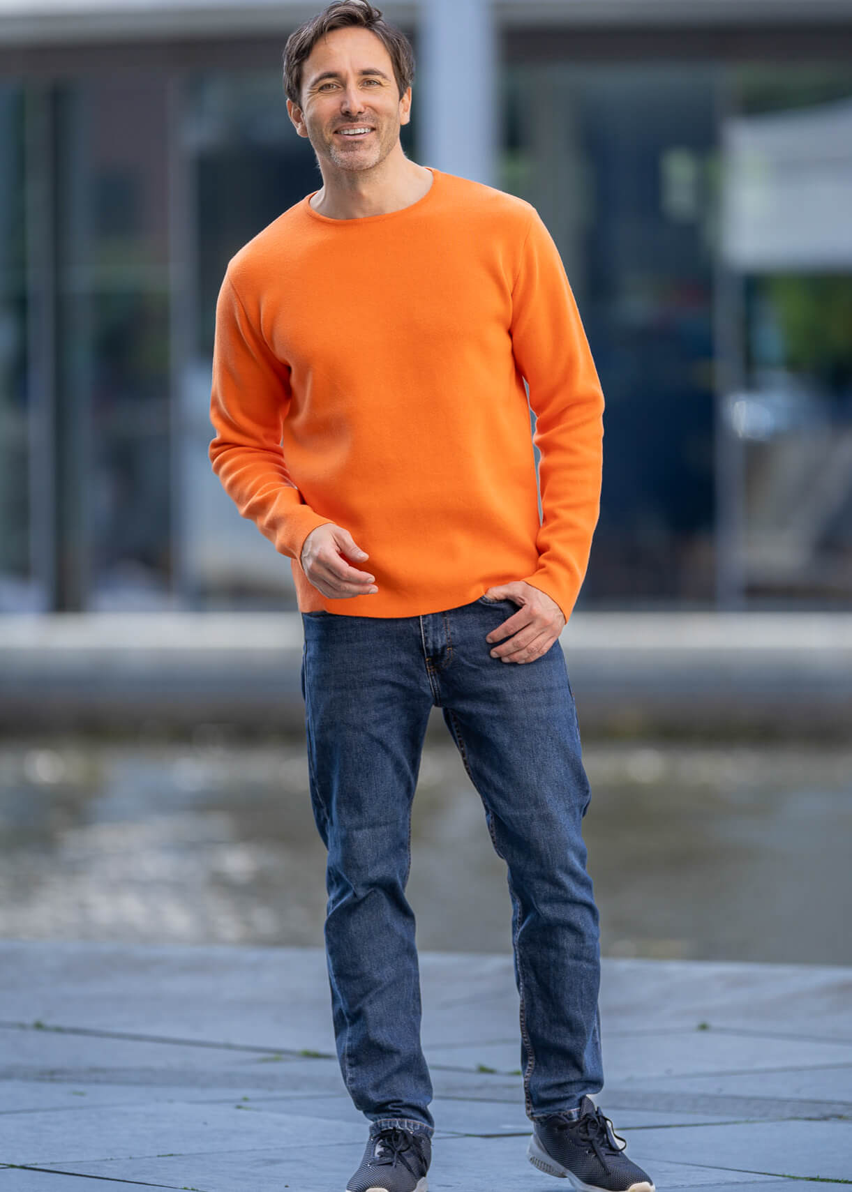 pullover-orange-814faa-1.jpg